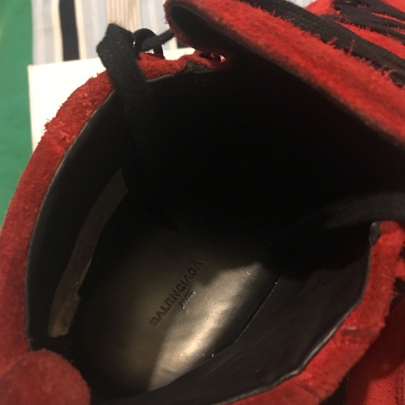 Balenciaga Arenas - Picture 3 of 8